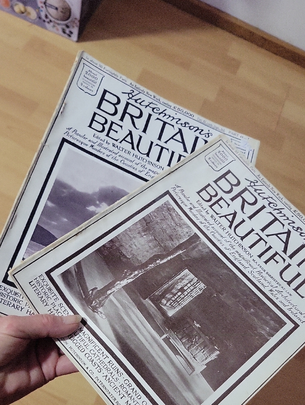 Hutchinson's Britain Beautiful Vintage Booklet Set -